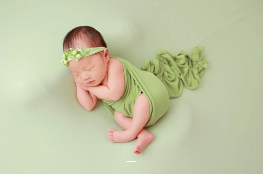 灌云宝宝在肚子里打嗝